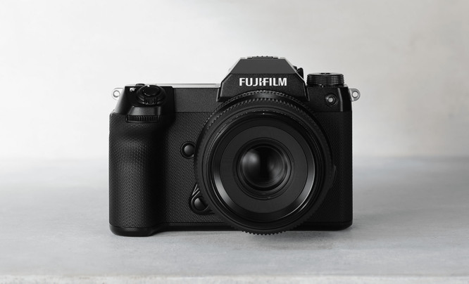 Fujifilm GFX100S II - najnowsza 102-megapikselowa matryca w kompaktowym body