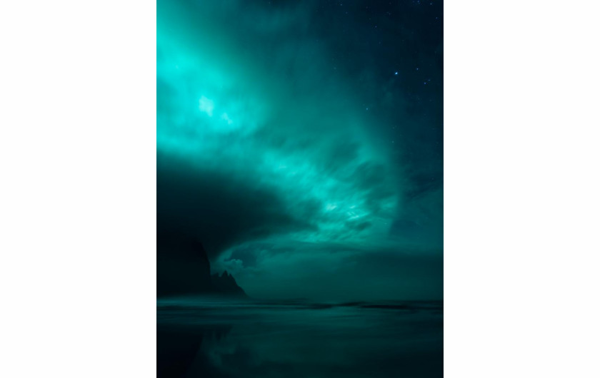 Mikkel Beiter - I miejsce w kategorii Aurorae, zdjęcie przedstawia zorzę polarną Borealis