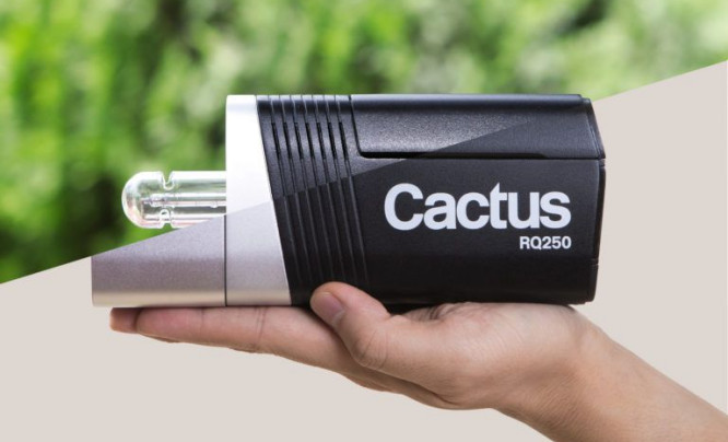  Cactus RQ250 - ultrakompaktowa lampa plenerowa trafia na Kickstartera