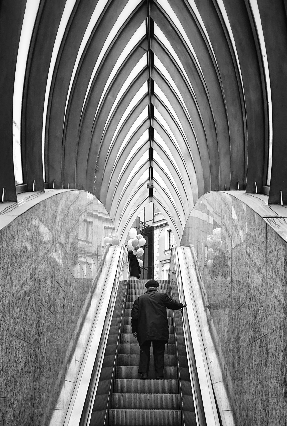 fot. Dominika Koszowska, "Stairway to Heaven", złoty medal w amatorskiej kat. Special/Smartphone Photography / Px3 Prix de la Photographie, Paris