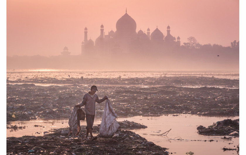 fot. Mustafa AbdulHadi, Za kulisami Taj Mahal, Indie, 2015