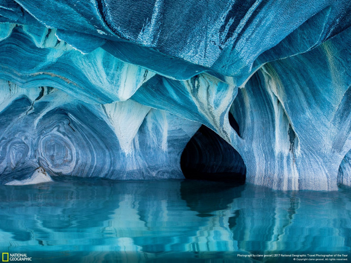 fot. Clane Gessel, "Marble Caves", wyróżnienie w kategorii Natura