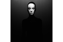fot. George Mayer, Rosja. Z cyklu "Light. Shadows. Perfect woman" 1. miejsce w kategorii Portret
