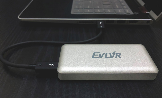  Patriot EVLVR - miniaturowy przystępny cenowo przenośny dysk SSD z Thunderbolt 3