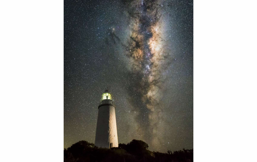 fot. James Stone, Keeper of the Light / Insight Investment Astronomy Photographer of the Year 2018