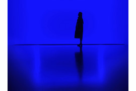 fot. Zhang Yihan, "Blue", 1. miejsce w kategorii Silhouettes / Mobile Photography Awards 2018