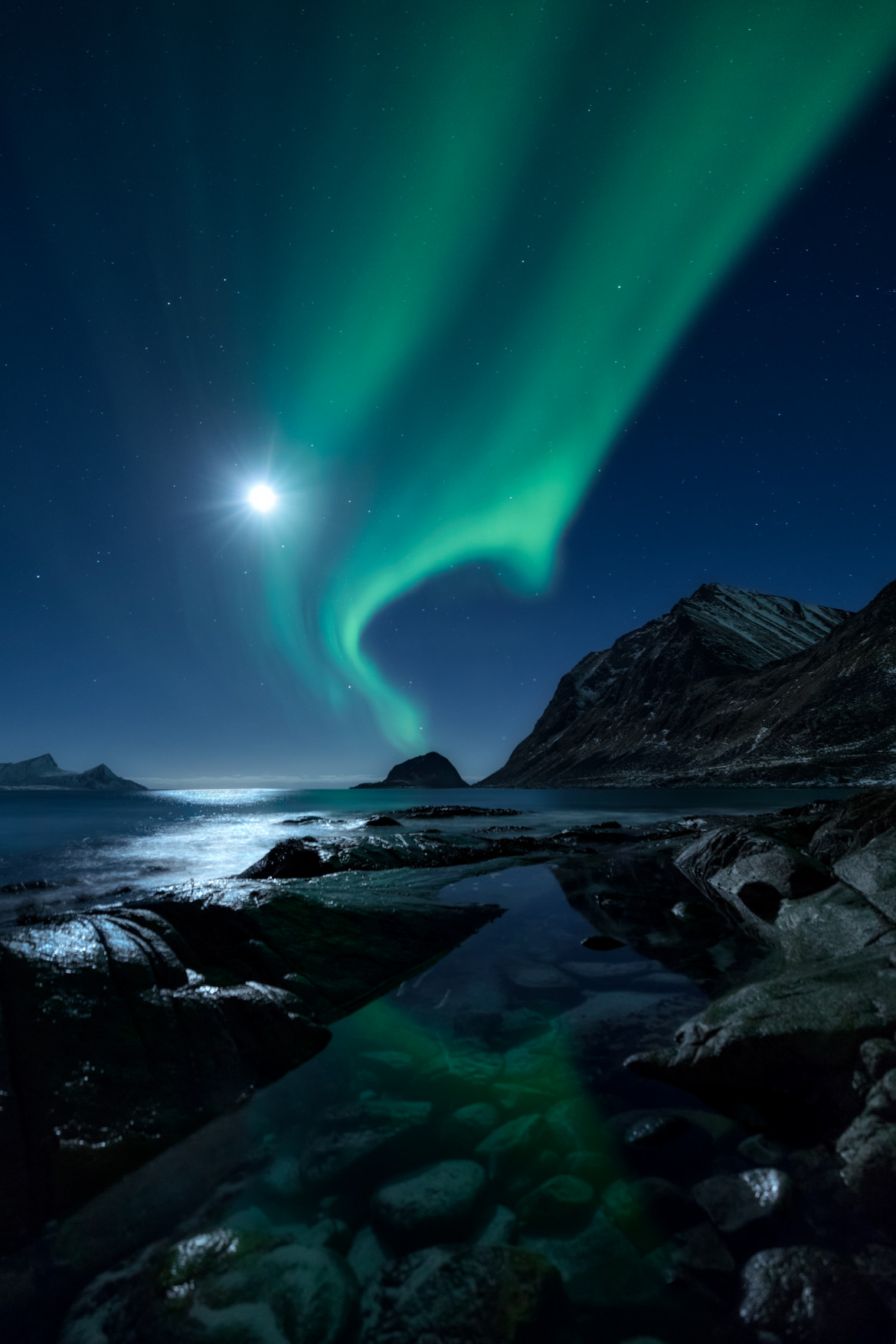 fot. Mikkel Beiter, "Aurorascape", 3. miejsce w kategorii Aurorae / Insight Astronomy Photographer of the Year 2018
