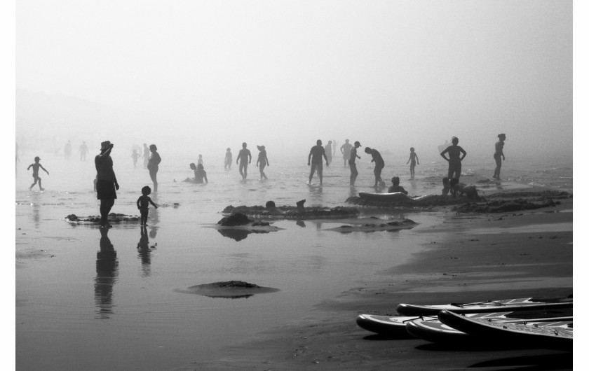 fot. Sebastian Klejsa, When the Fog Coming on the Beach, wyróżnienie
