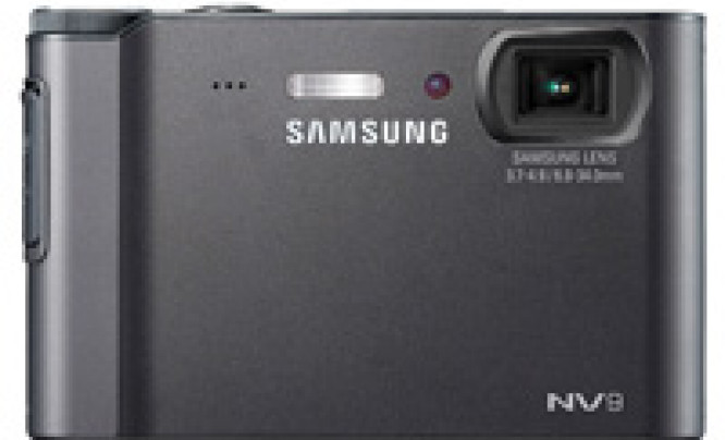  Samsung NV9 - stylowy, płaski zoom