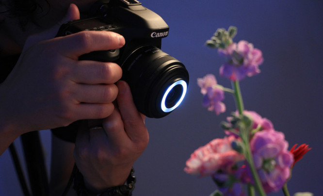  Canon EF-S 35 mm f/2.8 Macro IS STM - obiektyw makro z wbudowaną lampą
