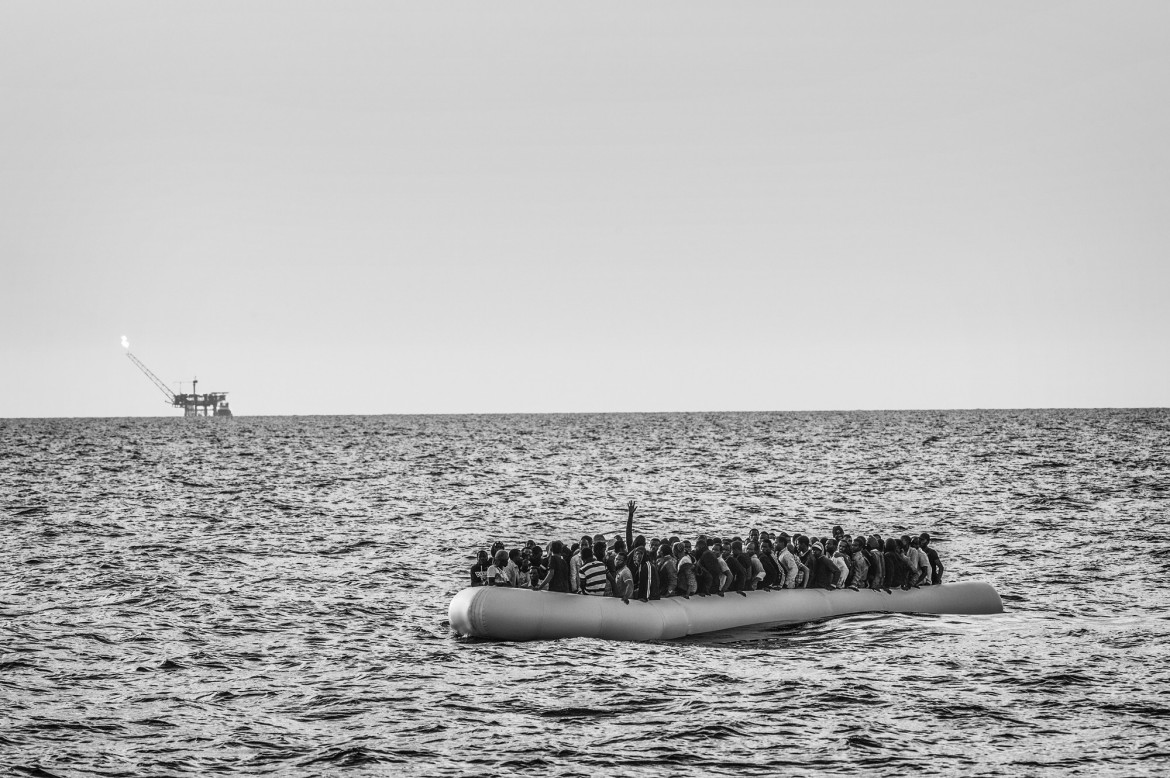 2. miejsce w kategorii "Contemporary Issues - cykle, fot. Francesco Zizola, z cyklu "In the Same Boat"