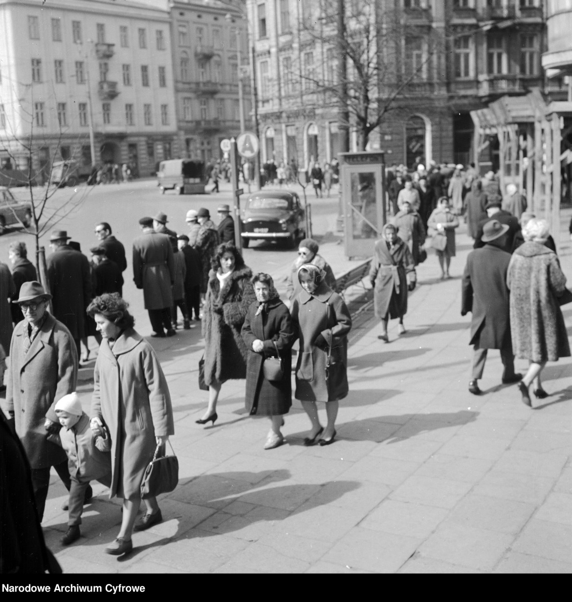 fot. Zbyszko Siemaszko, 1966r. Plac Zbawiciela w Warszawie