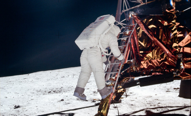 W 1976 roku kupił od NASA taśmy z lądowania na Księżycu za 200 dolarów. Teraz są warte miliony