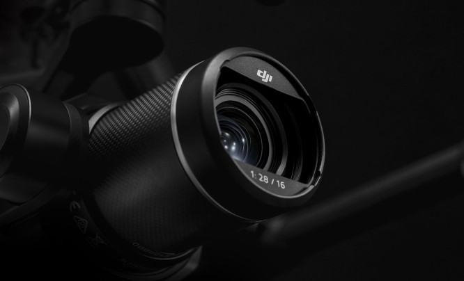  DJI Zenmuse X7 to pierwsza na świecie kamera Super 35 stworzona do fotografii lotniczej