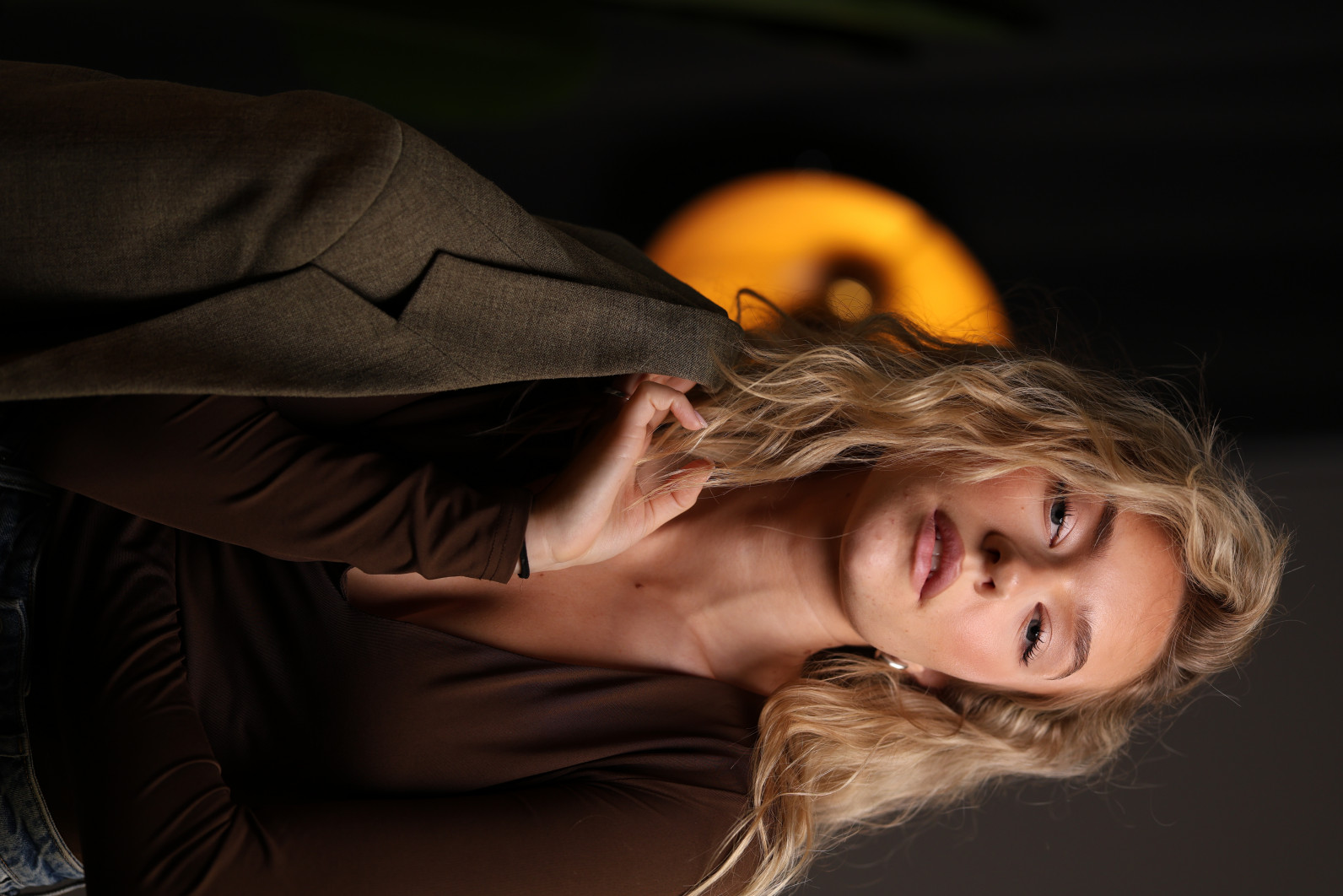1/160 s, f/1.8, ISO 400, 85.0 mm