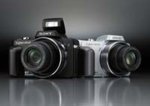 Sony Cyber-shot DSC-H10 - większy ekran