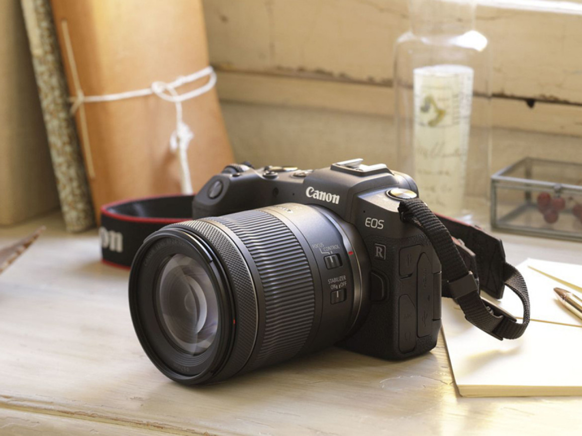 CANON　ＲＦ２４－１０５ｍｍＦ４－７．１　ＩＳ　ＳＴＭ Canon RF 24-105mm f/4-7.1 IS STM Zoom lens for Canon EOS R