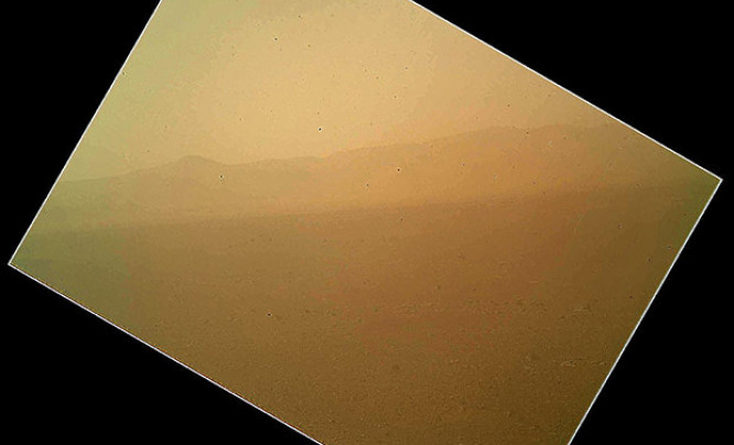 Pierwsze kolorowe zdjęcie Marsa przesłane przez Curiosity