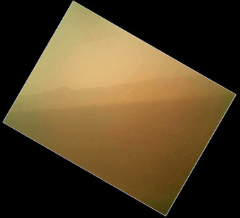 Pierwsze kolorowe zdjęcie Marsa przesłane przez Curiosity