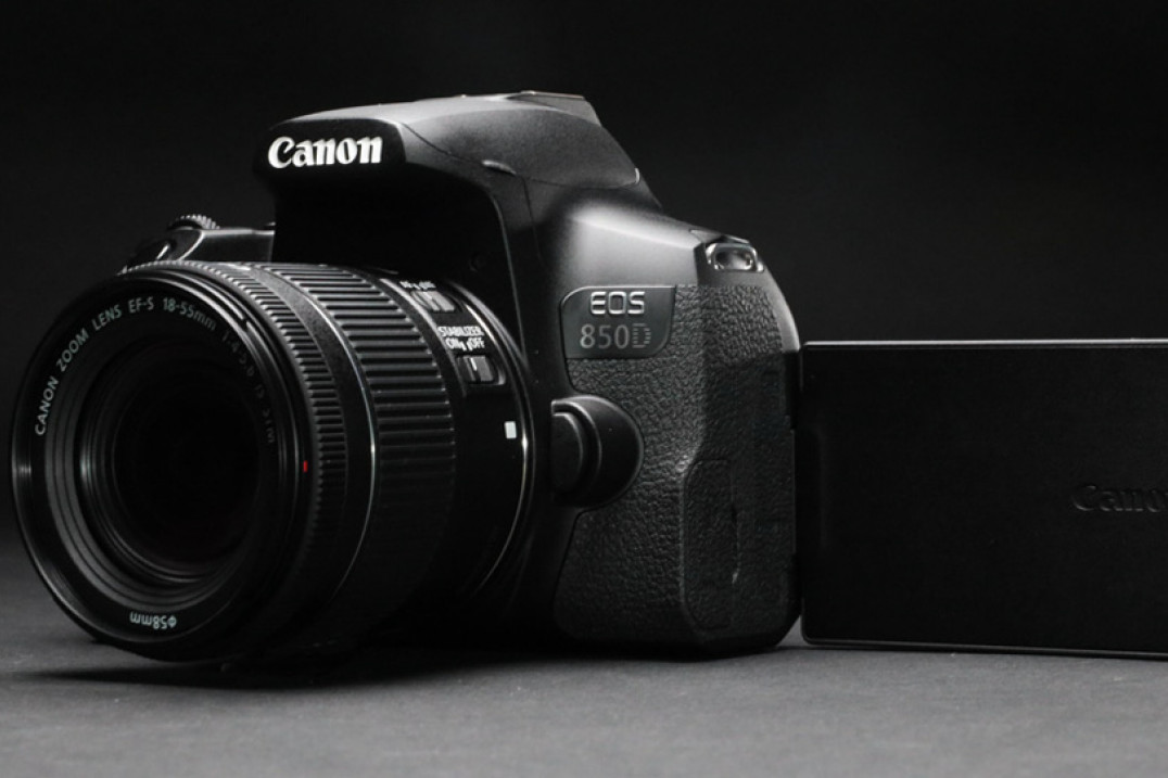Canon EOS 850D - lustrzanka dla hobbystów, której nie brakuje możliwości