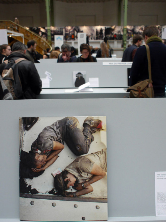 Prezentacja książek z konkursu Paris Photo Aperture Foundation Photobook Awards.