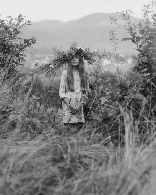 Fot. Yehor Lemzyakoff, z projektu Misplaced Childhood / International Photography Awards 2025