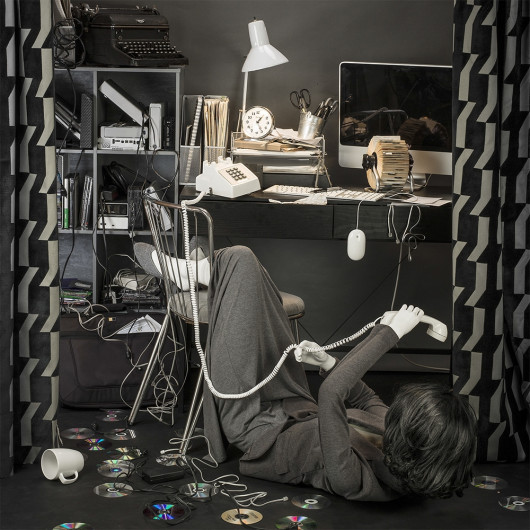 fot. Patty Carrol, z cyklu Anonymous Women: Domestic Demise / Siena Creative Photo Awards 2023