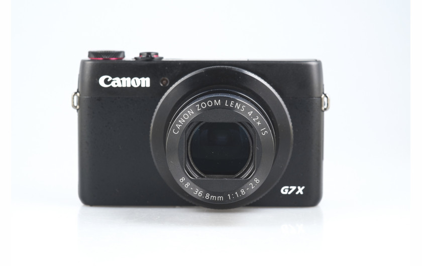 Canon PowerShot G7 X - wysunięty obiektyw
