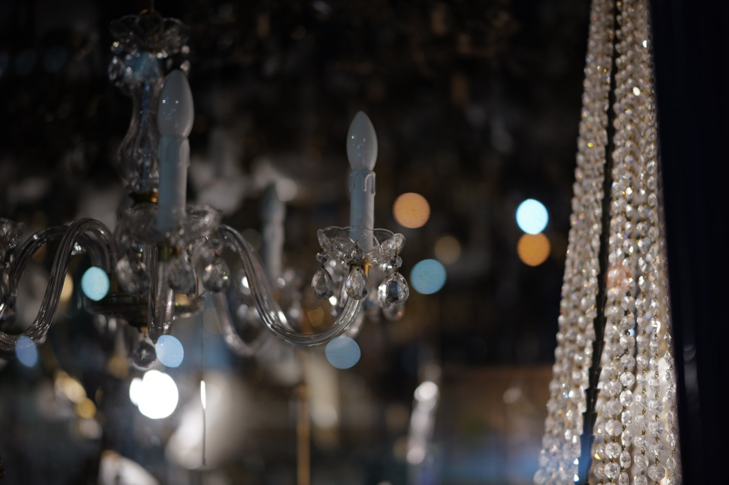 1/30 s, f/1.2, ISO 400, 50.0 mm