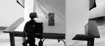 Domowy sposób na stół bezcieniowy do zdjęć produktowych