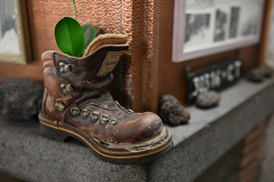 1/20 s, f/1.8, ISO 800, 35.0 mm