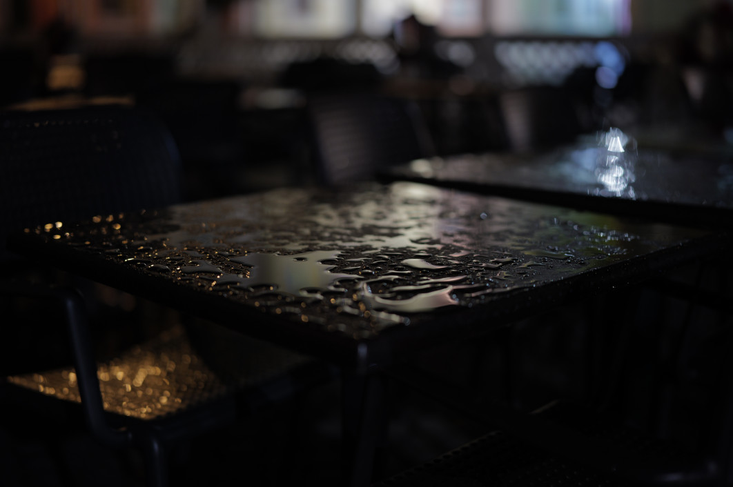 0.4 s, f/1.2, ISO 400, 50.0 mm