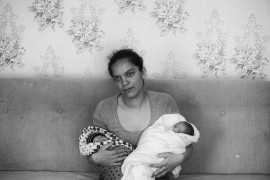 Fot. Katarzyna Piechowicz, „Romni”. W Polsce żyją cztery grupy Romów: Polska Roma, Bergitka Roma, Lowarzy i Kełderasze. Szacuje się, że jest ich obecnie 20–25 tys. osób, co czyni ich jedną z czterech głównych mniejszości. Pomimo ich znaczącej obecności ostatnie badania pokazują, że Romowie pozostają jedną z najbardziej nielubianych, zmarginalizowanych, a jednocześnie najmniej znanych grup etnicznych.<br></br><br></br>1. nagroda w kat. Documentary Project / Grand Press Photo 2025
