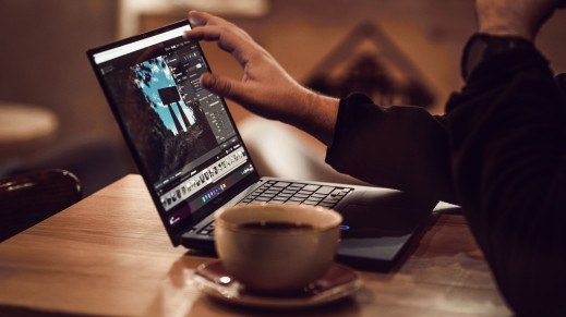 Asus Zenbook Pro 14 OLED w pracy współczesnego twórcy – opinia Dawida Markoffa