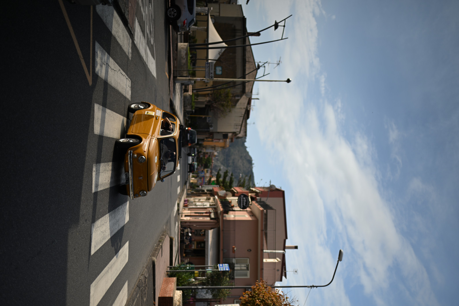 1/6400 s, f/1.4, ISO 50, 35.0 mm