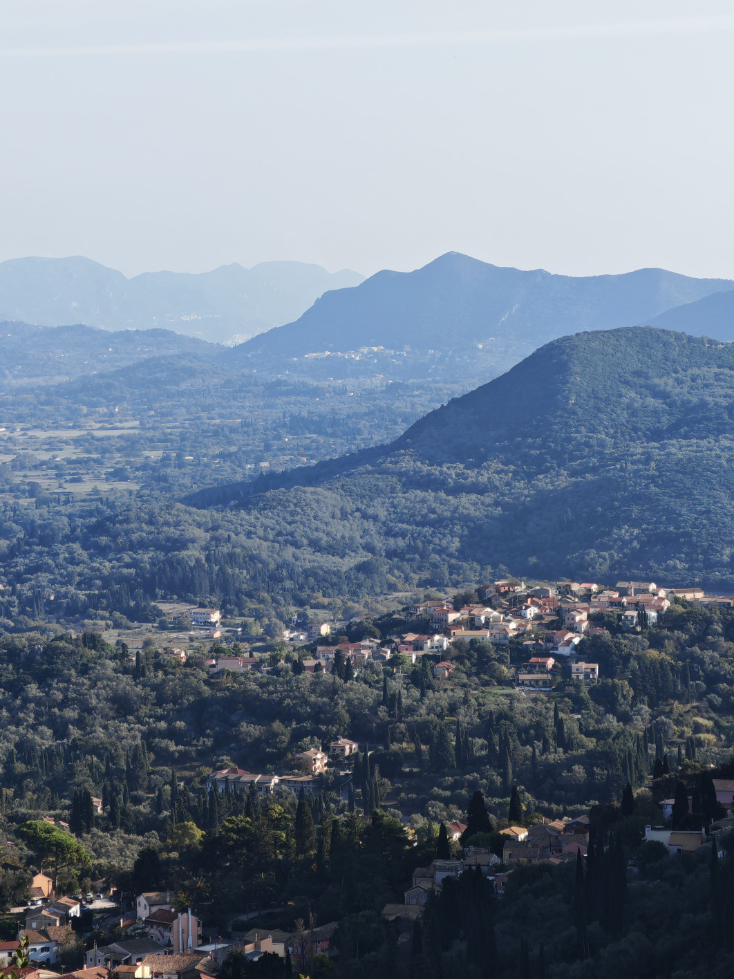 1/460 s, f/2.4, ISO 50, aparat tele