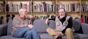 Porcja ulicznych inspiracji na dziś: Bruce Gilden na kanapie u Martina Parra