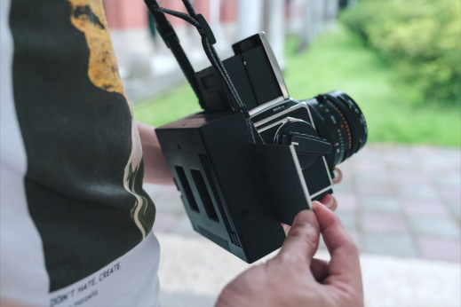 Rezivot - fotografuj średnim formatem na wkładach Instax