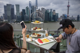 © George Steinmetz (National Geographic), "Feeding China" - II miejsce w kategorii CONTEMPORARY ISSUES STORIES / Szybko rosnące dochody w Chinach doprowadziły do zmiany diety i zwiększenia popytu na mięso, nabiał i przetworzoną żywność. Przemysł spożywczy i rolny znajduje się pod presją.