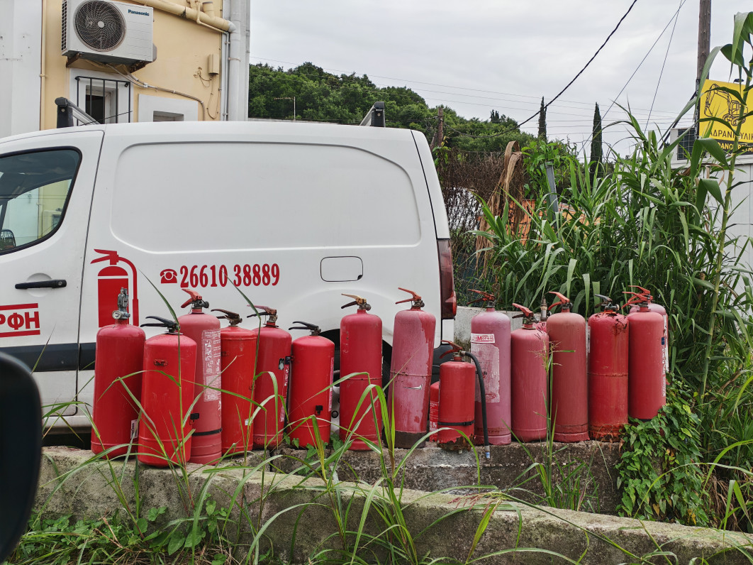 1/220 s, f/1.9, ISO 50, aparat główny