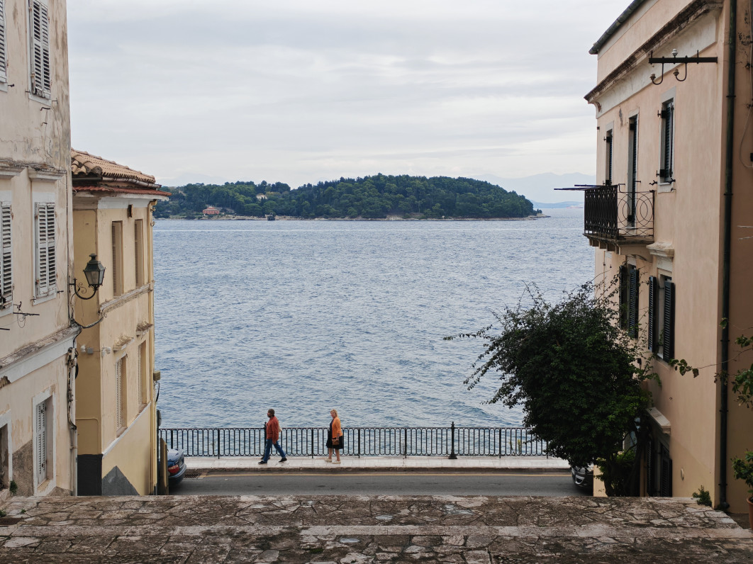 1/210 s, f/1.9, ISO 50, aparat główny