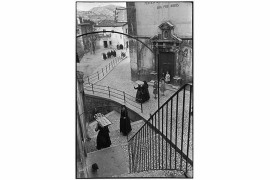 WŁOCHY. Abruzzo. Aquila. 1951  Henri Cartier-Bresson / Magnum Photos / EK Pictures
