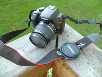 Lens Cap Holder, czyli pomysł na gubiące się dekielki