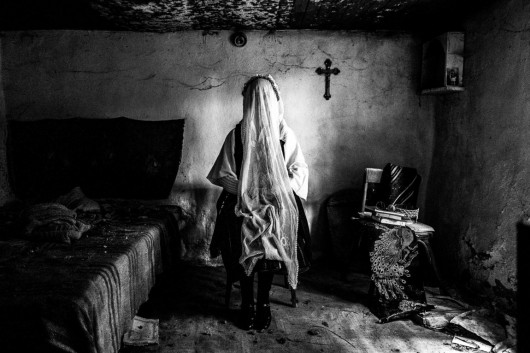 Fot. George Tatakis, z cyklu Caryatis, nagroda Trieste Museums Special Prize / Urban Photo Awards 2025