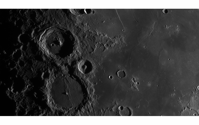 Jordi Delpeix Borrell - I miejsce w kategorii Our Moon, zdjęcie przedstawia rejon Ptolemaeus i Rupes Recta 