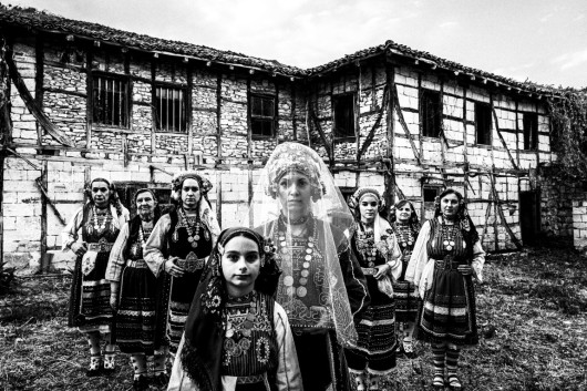 Fot. George Tatakis, z cyklu Caryatis, nagroda Trieste Museums Special Prize / Urban Photo Awards 2025