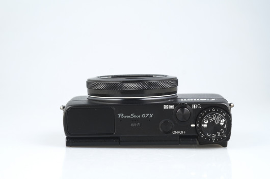 Canon PowerShot G7 X - górna ścianka