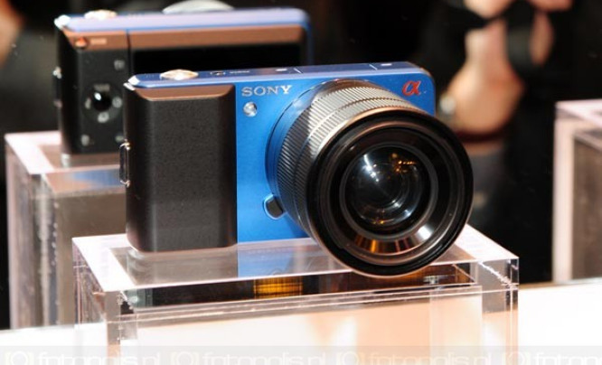 Sony pokazało prototyp nowego aparatu kompaktowego z wymienną optyką