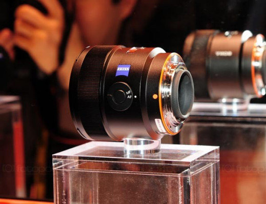 Sony zapowiada na 2010 dwa nowe stałoogniskowe obiektywy