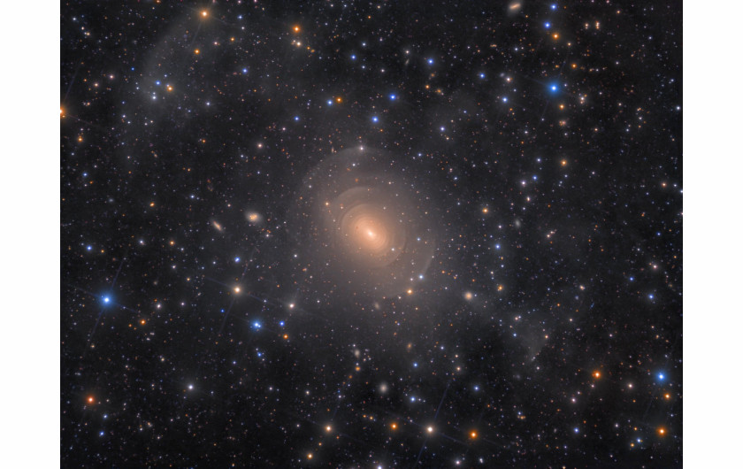fot. ROlf Wahl Olsen, Shells of Elliptical Galaxy NGC 3923 in Hydra, 1. miejsce w kategorii Galaxies / Insight Investment Astronomy Photographer of the Year 2019